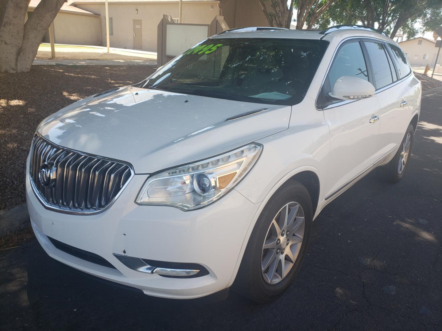 2017 WHITE /gray Buick Enclave (5GAKRBKD3HJ) with an 3.6L V6 DOHC 24V engine, 6-Speed Automatic transmission, located at 323 E Dunlap Ave., Phoenix, AZ, 85020, (602) 331-9000, 33.567677, -112.069000 - 2017 Buick Enclave,....... EXCELLENT condition, Ice Cold A/C, Clean Gray interior with Gray leather seats in near perfect condition, 3RD row seating, Rear AC, New brakes, Tune up, Touch screen Stereo/CD Player, Bluetooth, Phone sync, Backuup camera, Satellite compatible, Gorgeous tinted sunroof,This - Photo#0